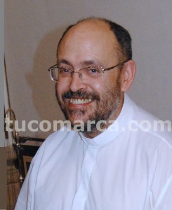 Javier Costa Catalan chiva