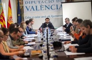 El diputado ha presidido la reunión con los responsables de las mancomunidades.