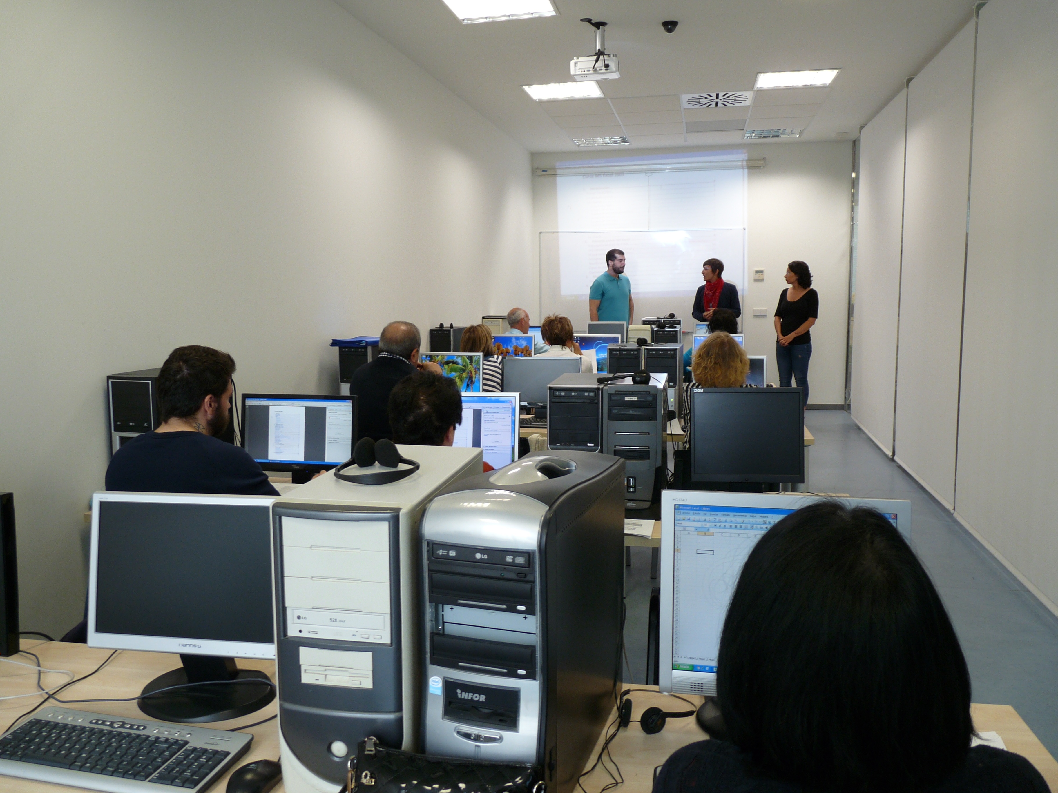 Un total de 60 alumnos se han inscrito en el curso.