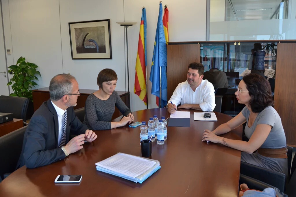 Reunión de trabajo entre el Ayuntamiento de Benifaió y el Director General de Comercio para iniciar un nuevo proyecto de impulso del comercio local.