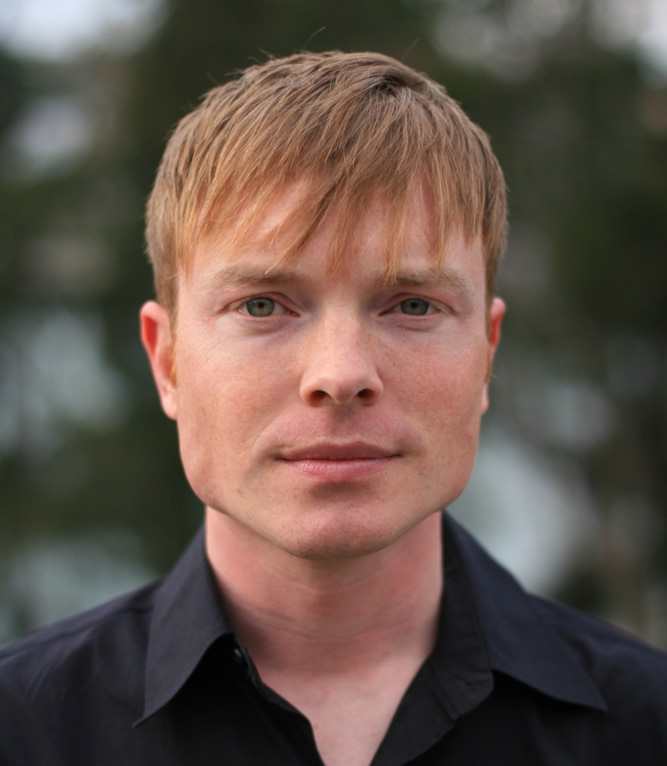 El compositorir norteamericao JohnMackey.