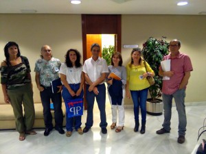Participantes en la reunión con la Secretaria Autonómica.