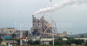 cemex Planta que la empresa cementera Cemex tiene en el término de Buñol.