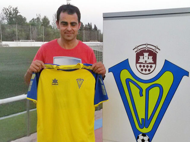 El buñolense Aquila entrenará al Cheste B.