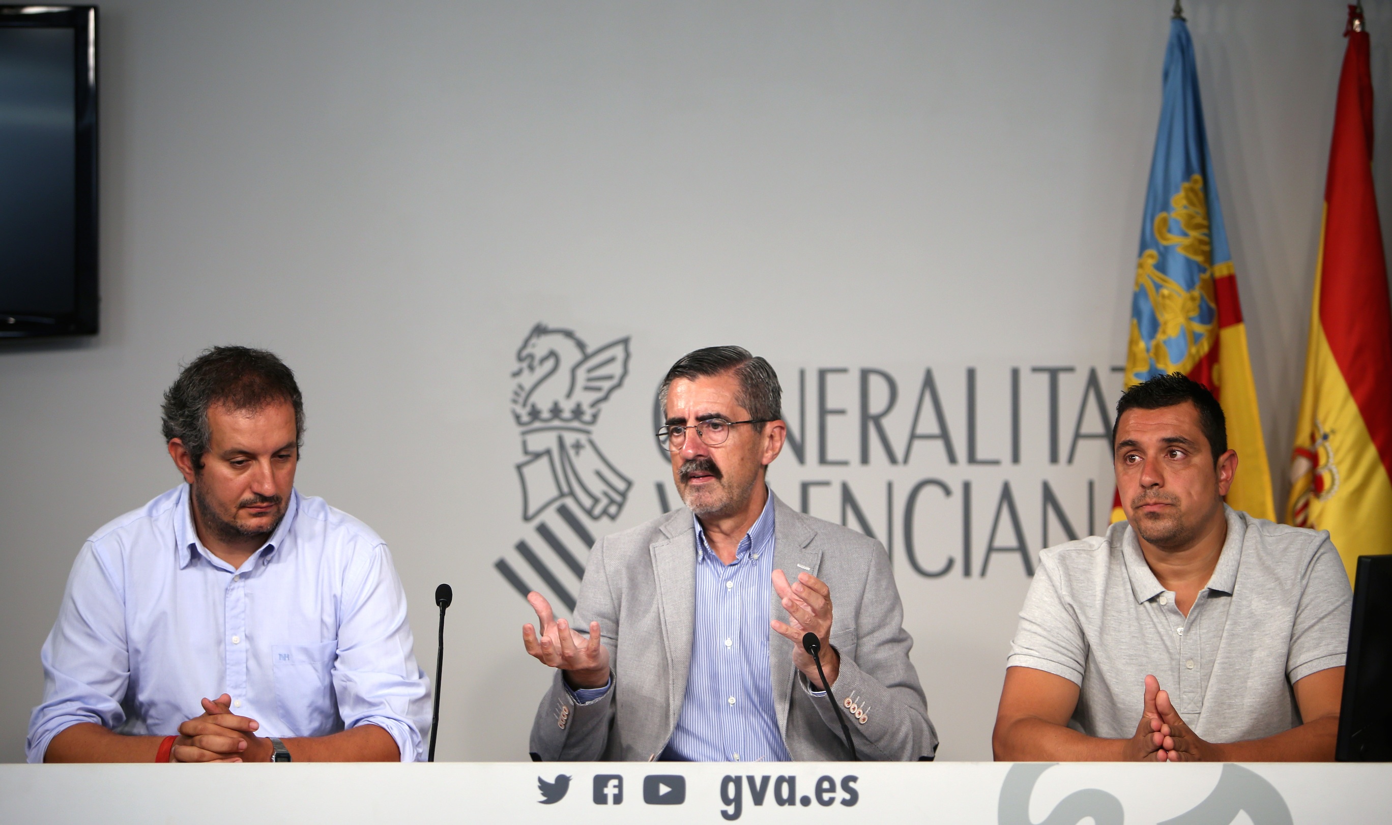 El director general de la AVSRE, Jose María Ángel, durante la exposición.