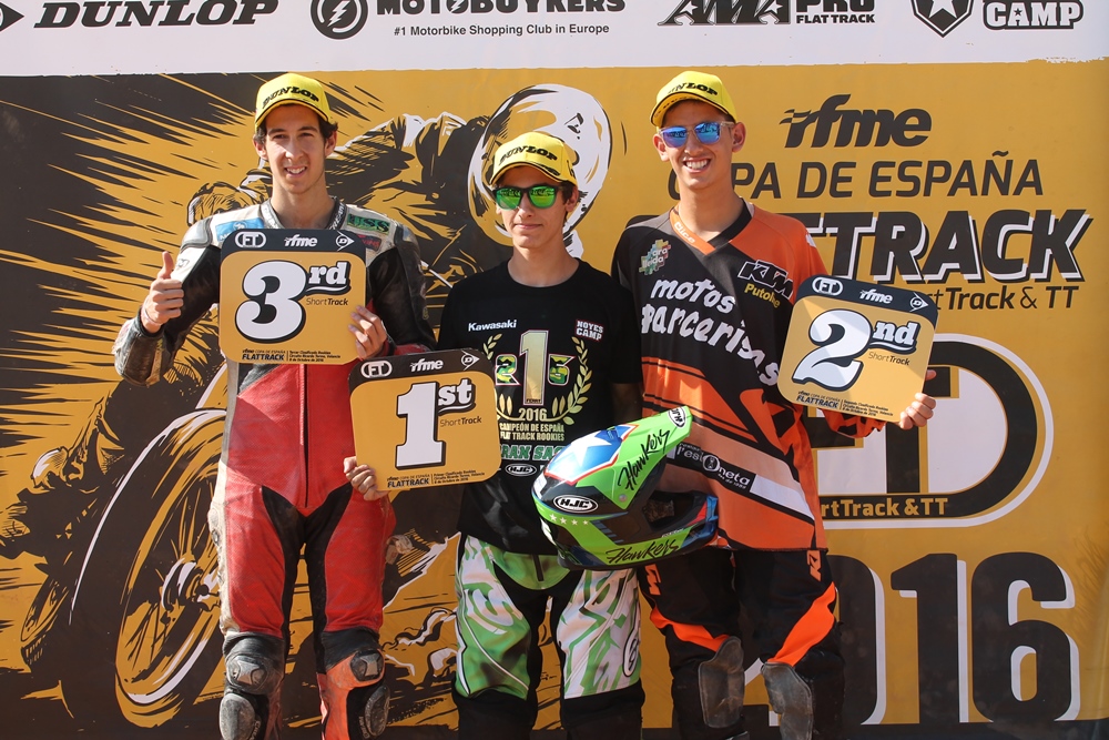 Ferran Cardús (Suzuki Grau) venció a Franc Serra (Alonso Racing Team) y Nico Terol (Honda NicoGas) en la segunda prueba sobre el óvalo de 1/4 de milla del Circuit de la Comunitat Valenciana.