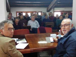Foto1 El director general de Agricultura, Ganadería y Pesca, Roger Llanes, con el secretario autonómico de Agricultura, Francisco Rodríguez Mulero.