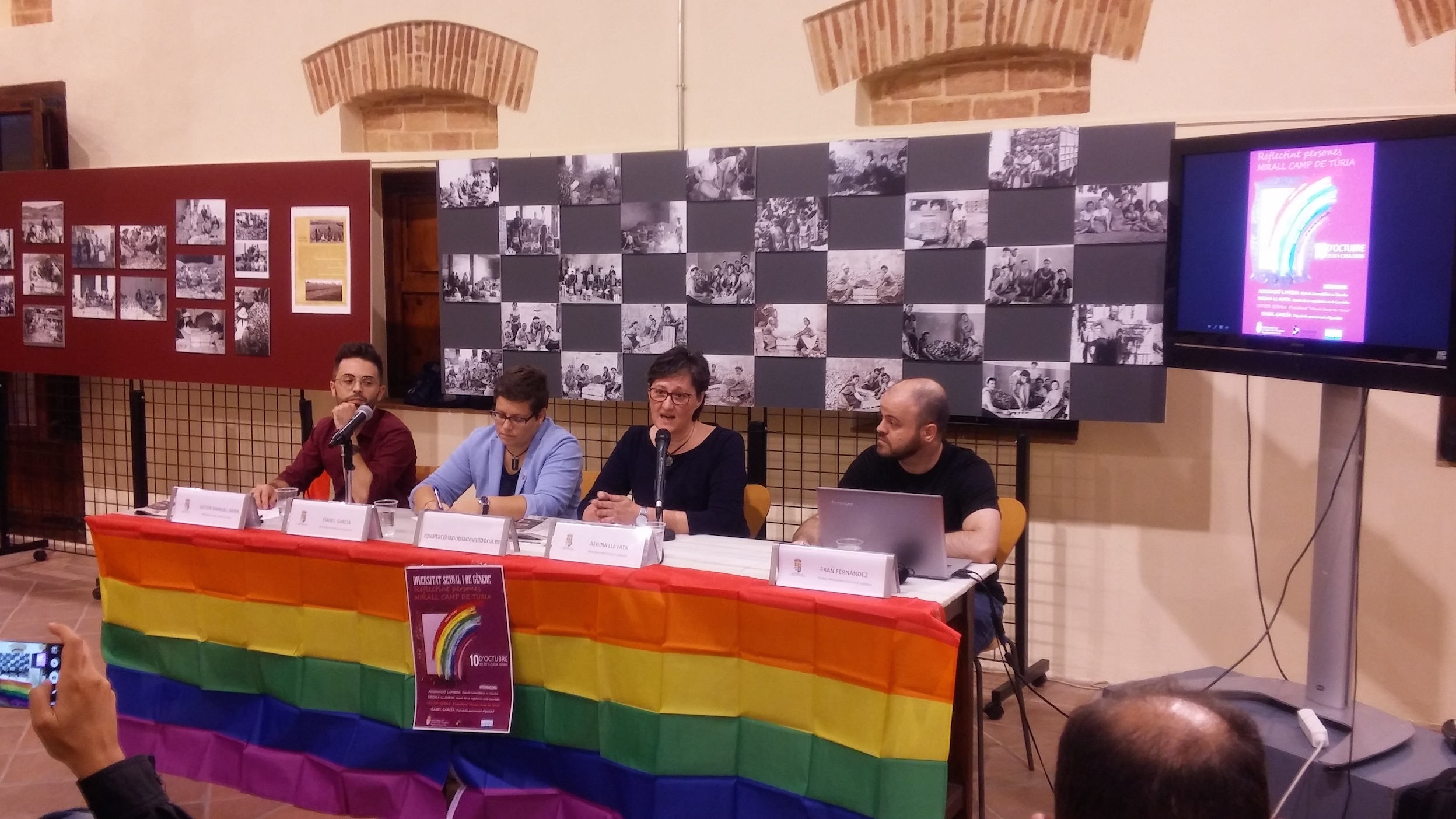 La Pobla de Vallbona ha acogido la presentación de La asociación Mirall Camp de Túria.