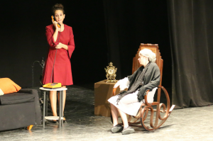 Cheste vivió este sábado el arranque de la vigésima edición de la Muestra de teatro no profesional. 