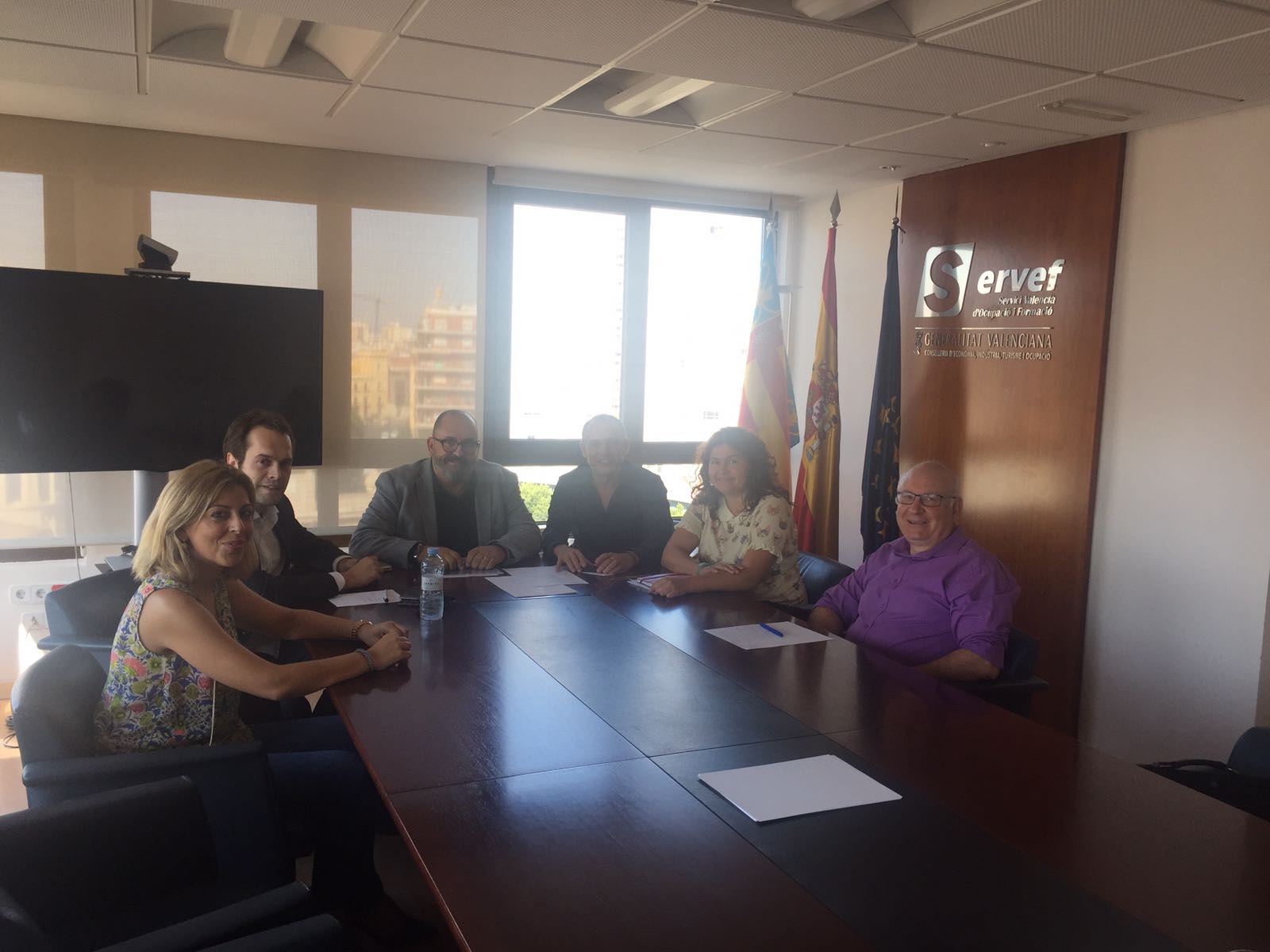 Participantes en la reunión desarrollada esta semana en la sede de Empleo.