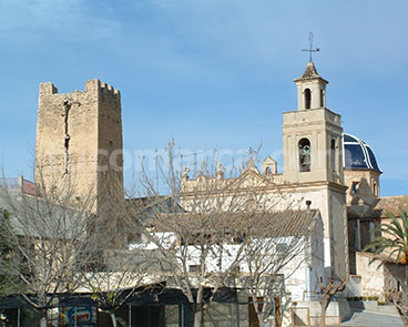 La emblemática torre árabe de Godelleta.