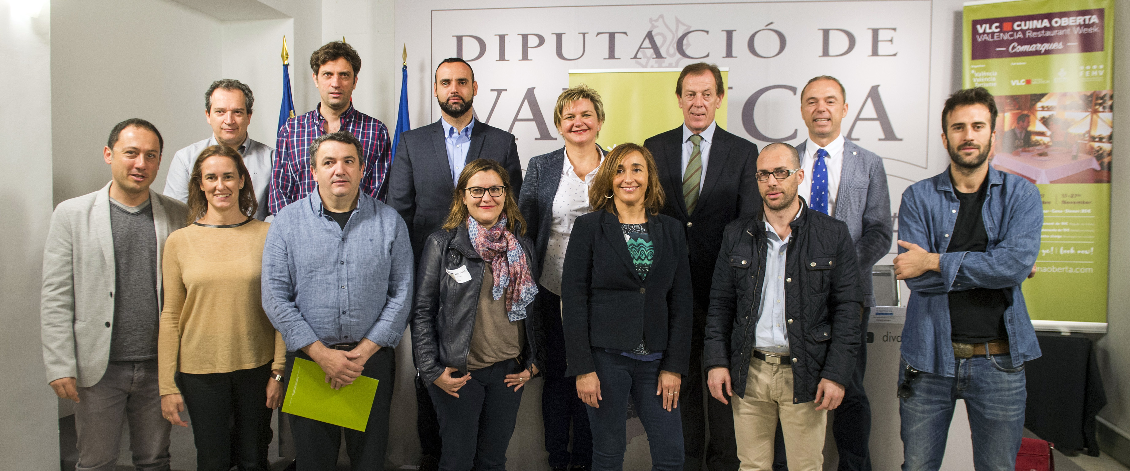La vicepresidenta del Patronat de Turisme de València, Pilar Moncho, con el resto de los participantes en la presentación.