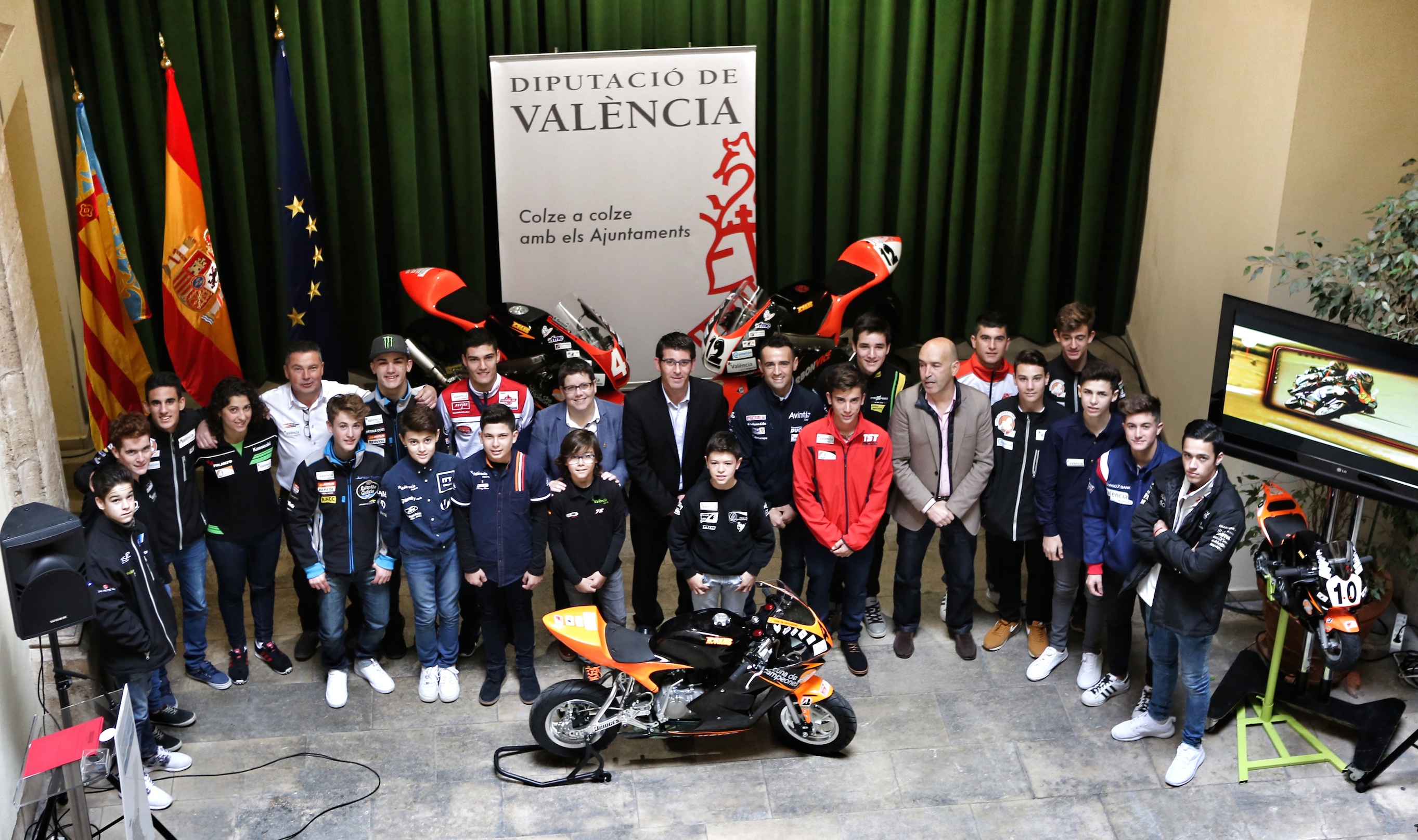 El presidente de la Corporación ha presentado las becas que gestiona el área de Deportes para 2017, con un aumento de 35.000 euros respecto al año anterior.