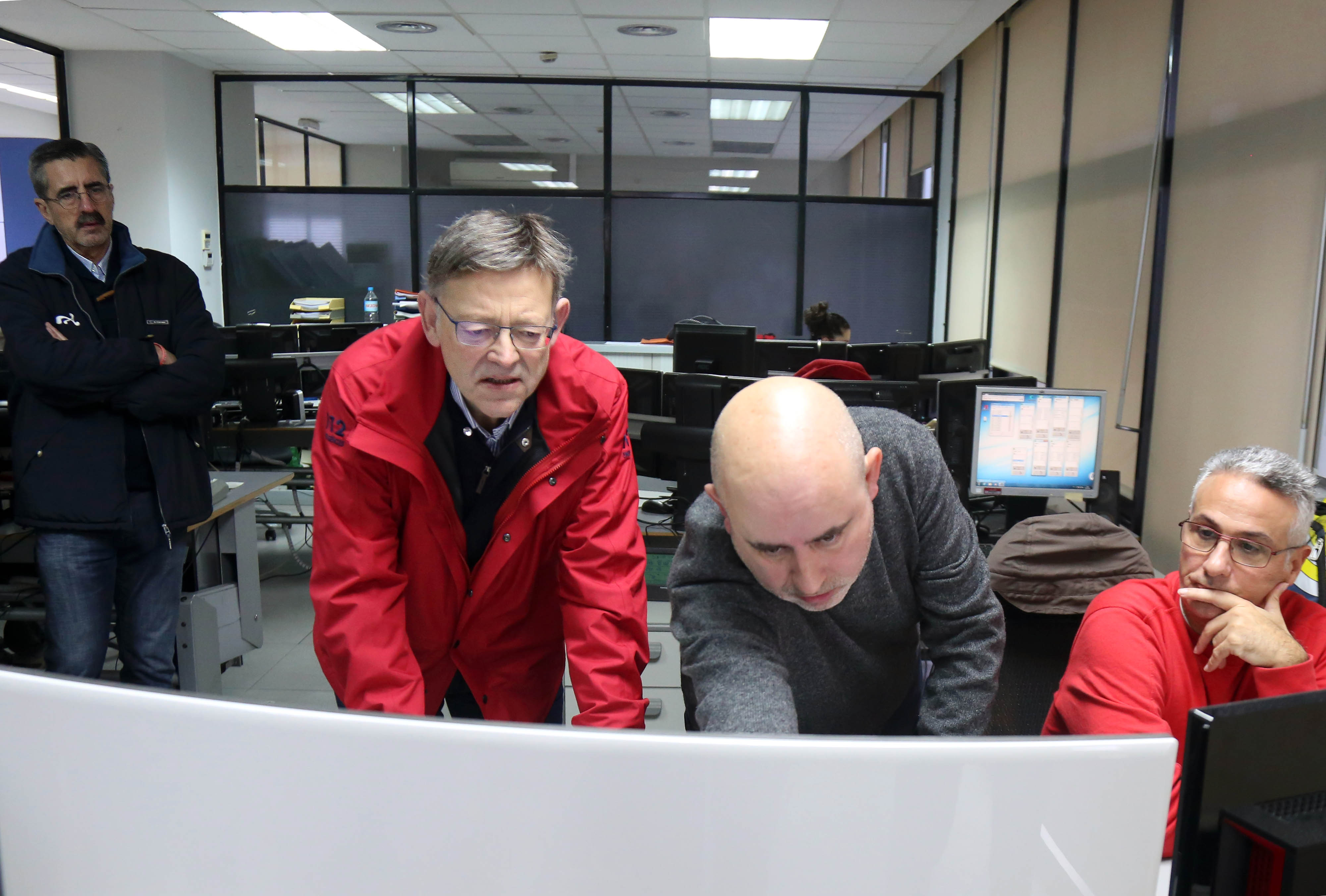 En las últimas 24 horas, el Centro de Coordinación de Emergencias 112 ha recibido alrededor de 700 llamadas relacionados con incidencias por el temporal.