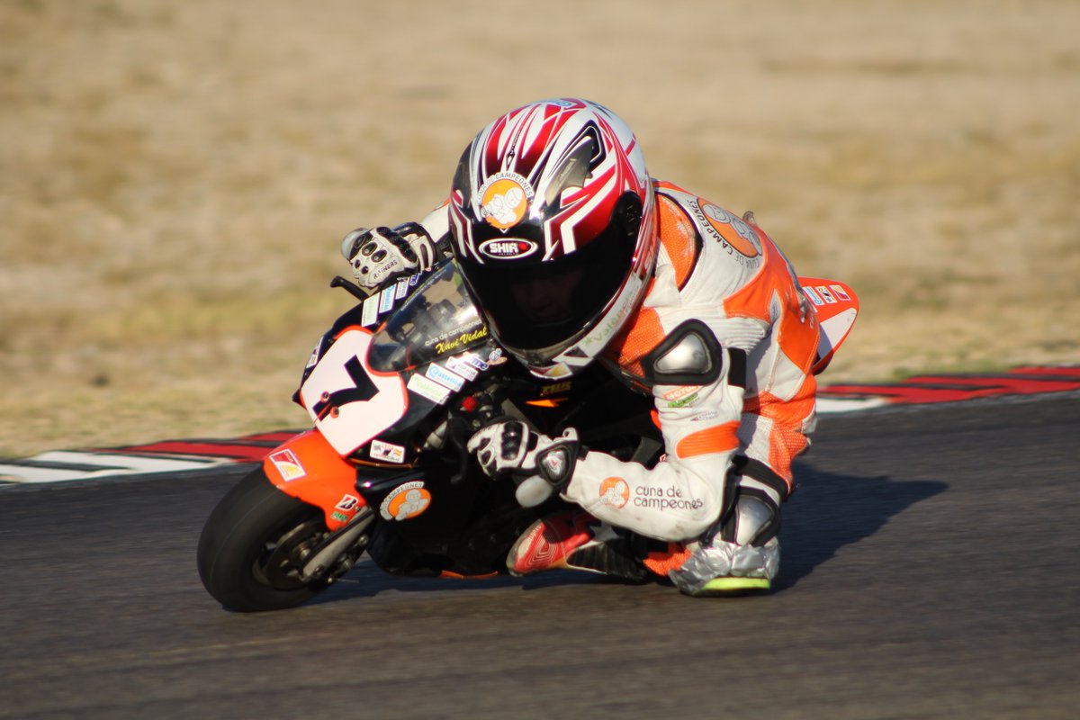El Circuit posa en marxa l'Escola de Motociclisme per a l'any 2017.