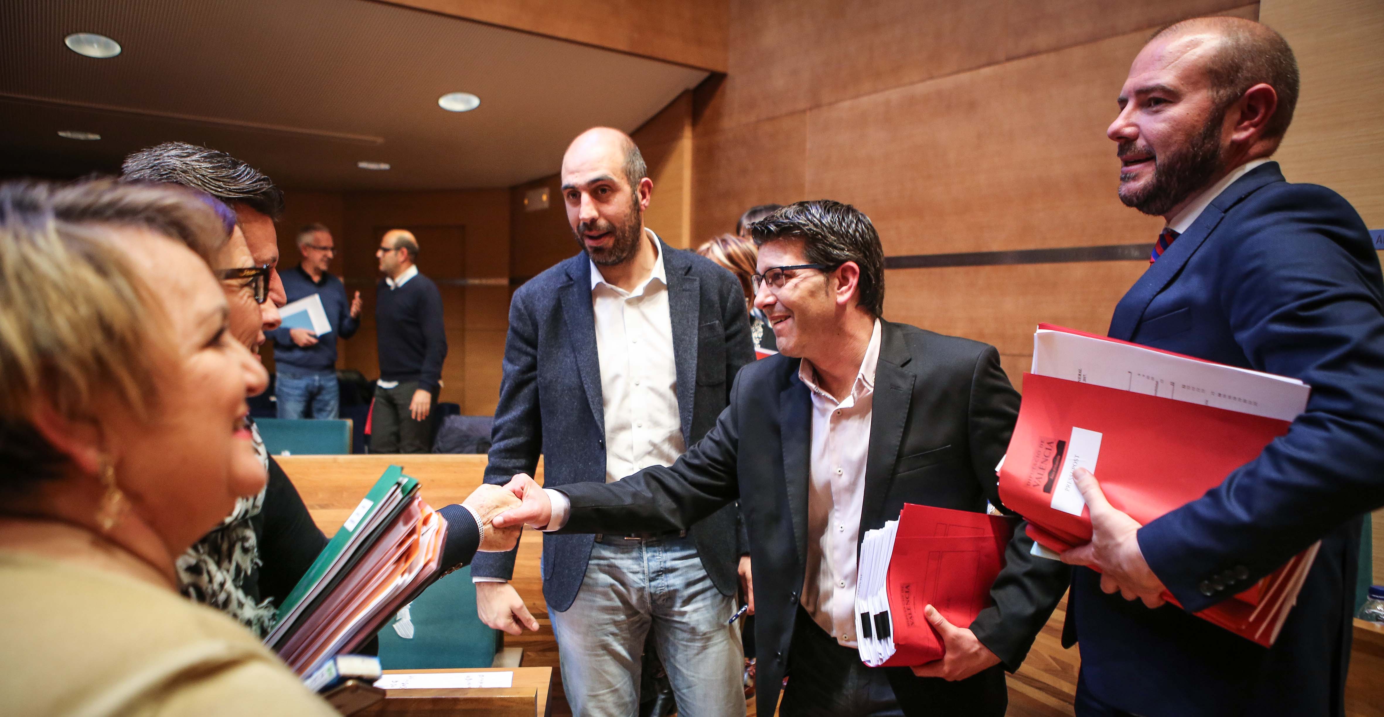 El documento incluye, entre las principales novedades, 20,6 millones para el Fondo de Cooperación, 12,6 para mantenimiento de colegios y centros de día en los municipios y 3,1 más para Inclusión Social.