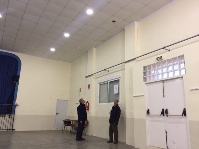 El alcalde, Anselmo Cardona, asegura que las instalaciones se han quedado “muy antiguas y requieren de diversas intervenciones para adaptarla a la normativa actual".