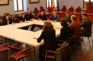 ChestePolicia Cheste ha acogido una reunión de la Junta de Seguridad del Municipio en la que han estado presentes miembros de la Subdelegación del Gobierno, Guardia Civil, Policía Local, y del gobierno local.
