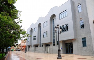 LaPoblacentreso El departament de Serveis Socials de la Pobla de Vallbona passarà de 10 a 18 treballadors la plantilla i augmentarà així l'atenció que presta als veïns de la localitat.