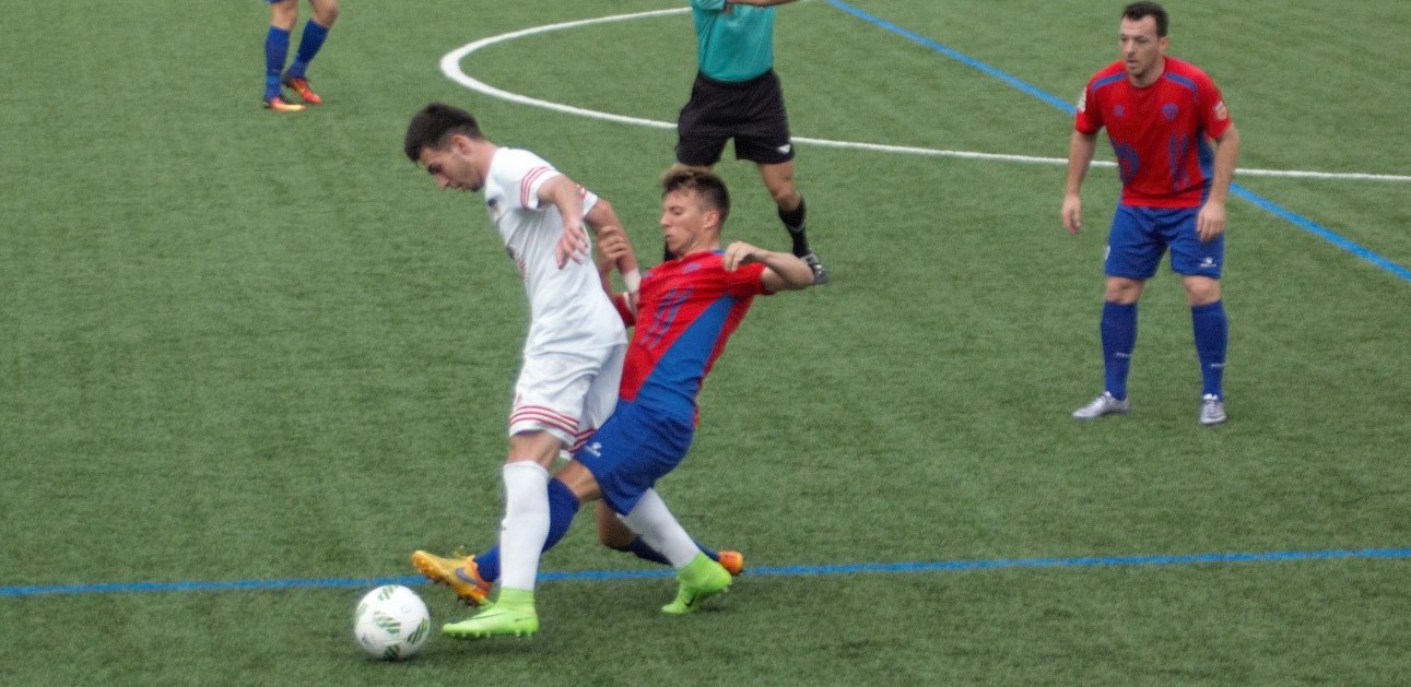 El CD Buñol se complica la permanencia con su última derrota.