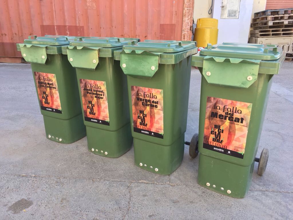 L'Ajuntament de l'Eliana ha acordat amb Ecovidrio engegar una campanya de reciclat durant les Falles 2017.