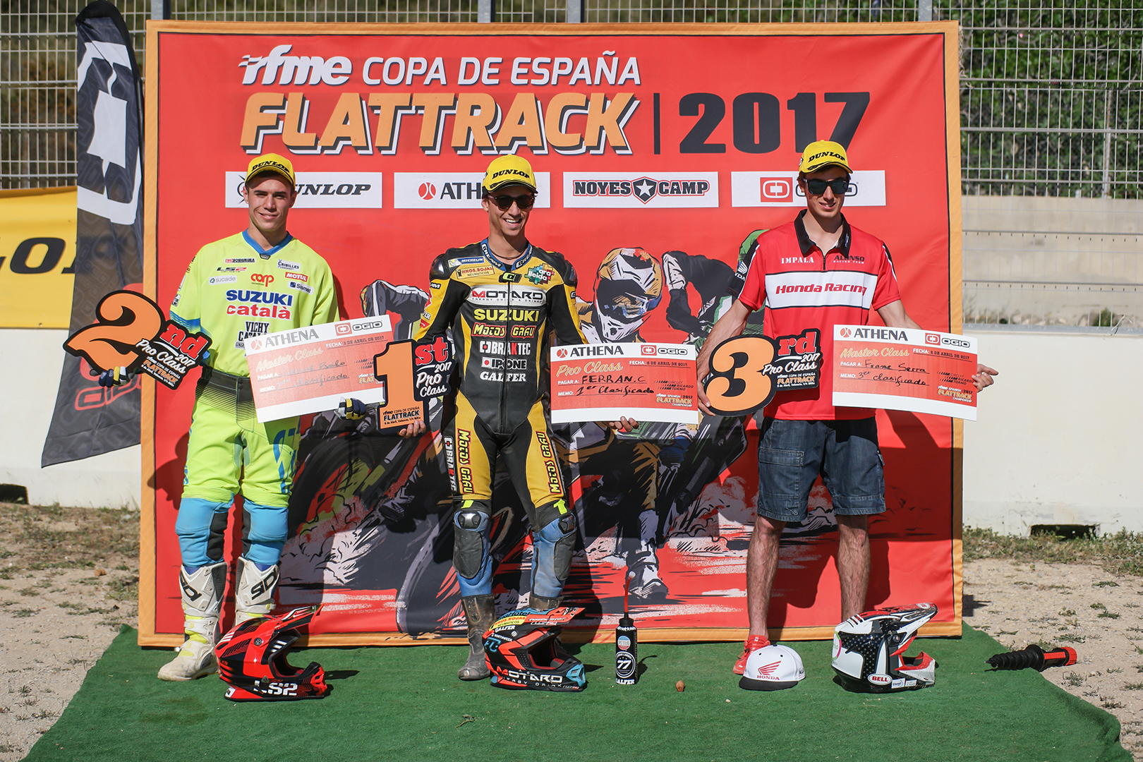 Ferran Cardús venció en la categoría FlatTrack Pro, y Vicent Navarro se hizo con el triunfo en Master.