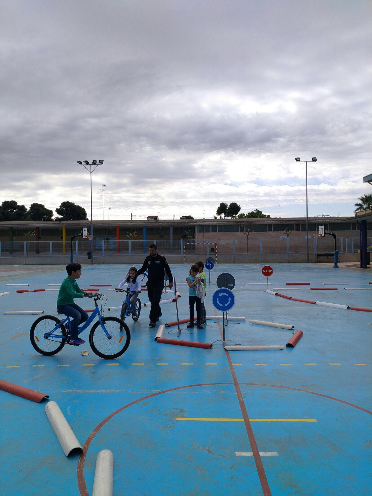 Agents de Policia Local imparteixen un Taller de Seguretat Viària en tots els centres educatius del municipi.