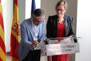 El nuevo convenio firmado entre la Entidad de Infraestructuras de la Generalitat y el Ayuntamiento de Vilamarxant formaliza la distribución de viviendas protegidas en régimen de arrendamiento.