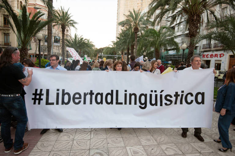 El Partido de Requena y Aldeas fue la primera fuerza política requenense en posicionarse a favor la derogación del decreto de plurilingüismo.