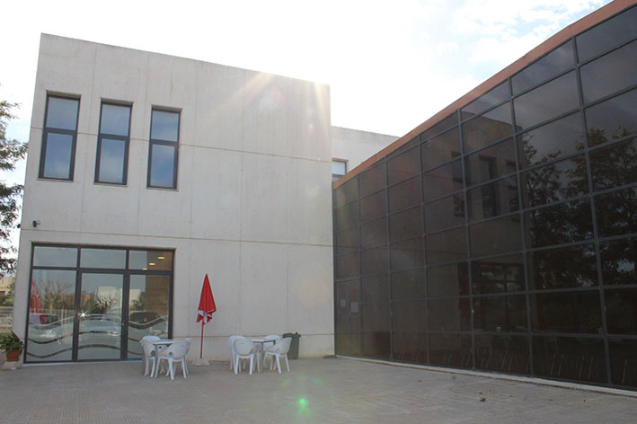 El Centro Club Convivencia (CCC) cuenta con nuevos baños y puertas adaptadas a la normativa aplicable a este tipo de instalaciones.