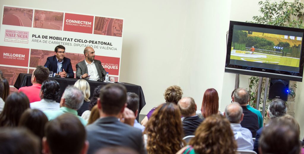 El presidente Jorge Rodríguez y el diputado de Carreteras, Pablo Seguí.
