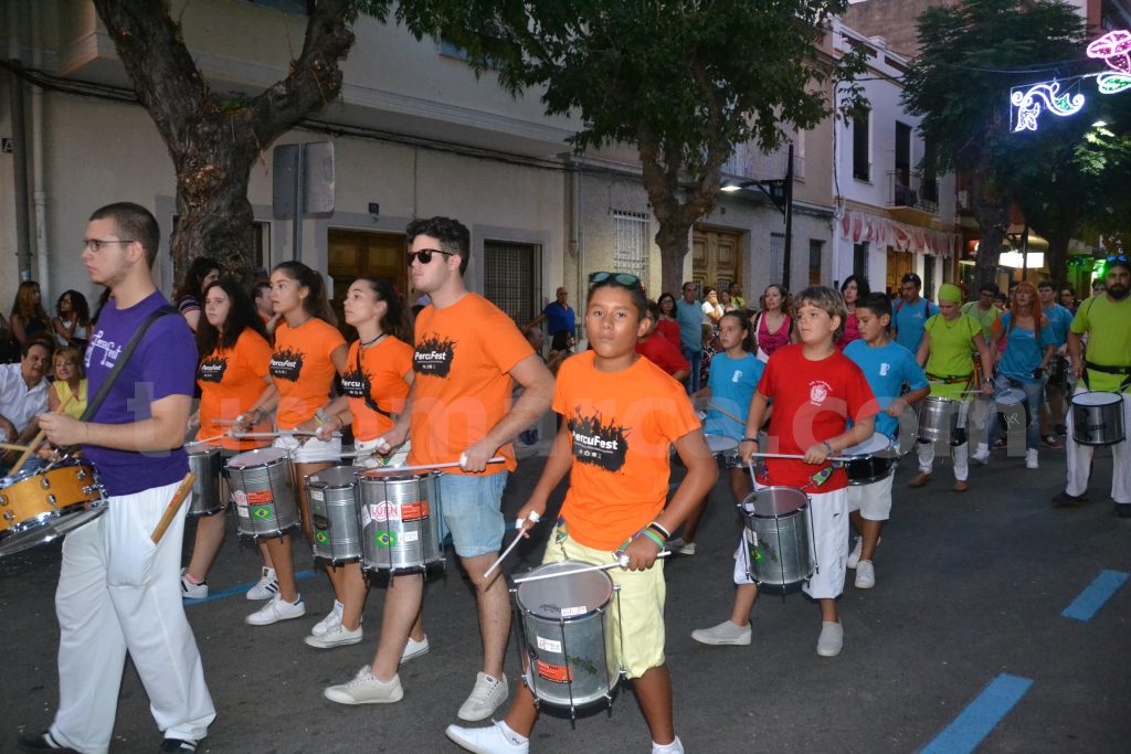 Fotogalería de la cabalgata del Día de las Músicas de Buñol 2017