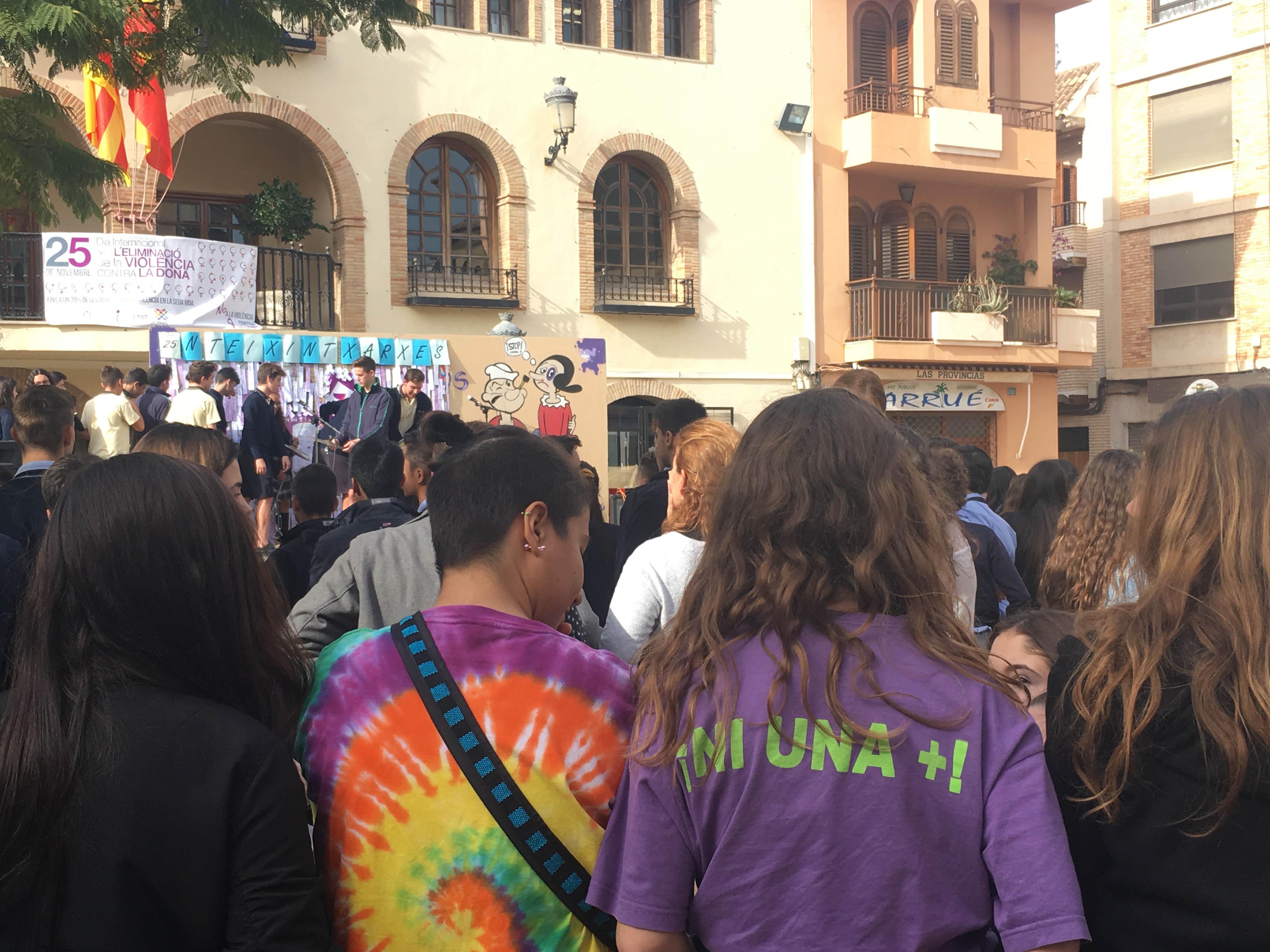 Avui divendres 24 de novembre, l'Eliana ha commemorat, com cada any des de fa quasi quinze, el Dia Internacional per a l'Eliminació de la Violència contra la Dona.