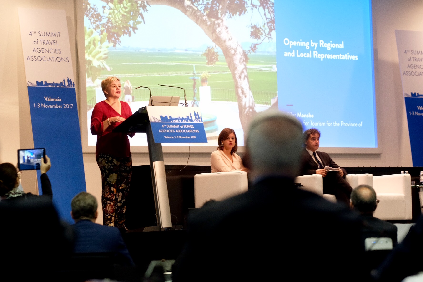 La diputada de Turismo de la Diputación durante la apertura de la IV Cumbre Mundial de Agencias de Viajes.