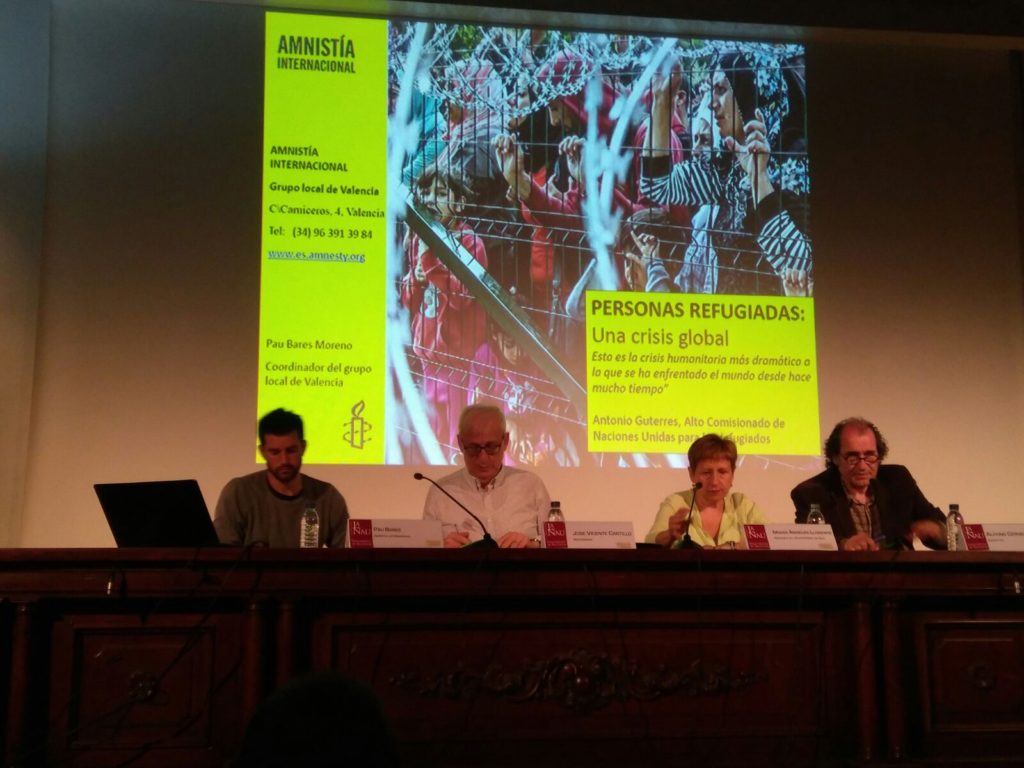 El acto, organizado por la Universitat de València junto con el Ayuntamiento de Cheste, contó con la participación de la concejala de Cultura, Mª Ángeles Llorente.