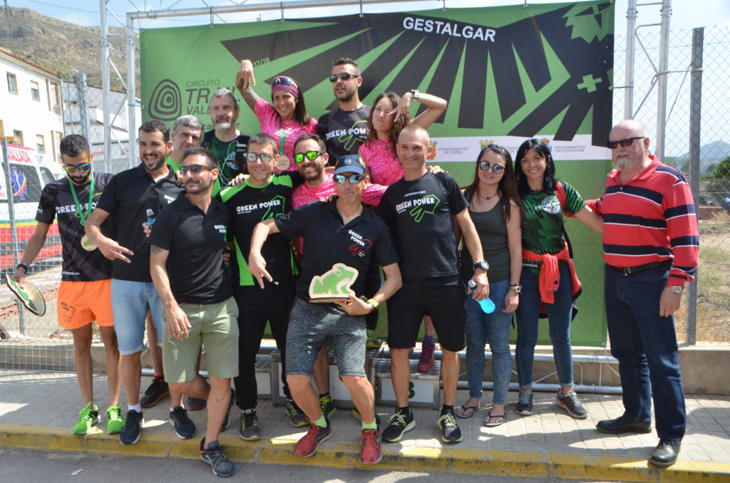 Premio al mejor equipo del Trail de Gestalgar. ®Tripixelsport