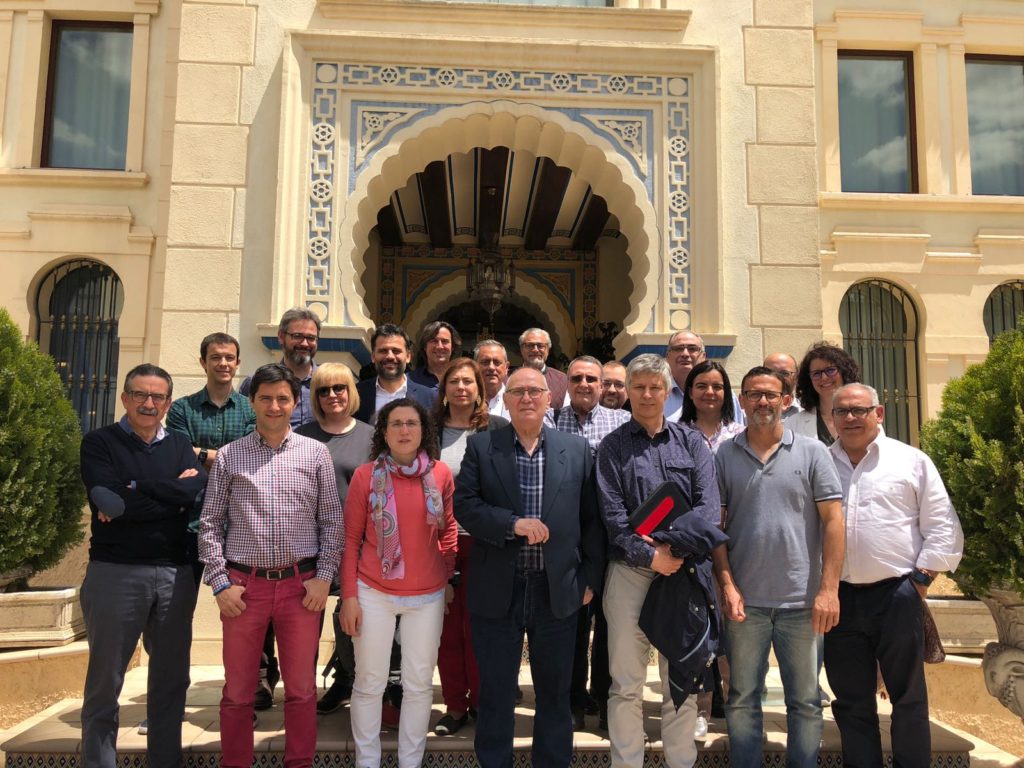 Representantes de las catorce cabeceras que integran la Associació de Premsa Comarcal Valenciana.