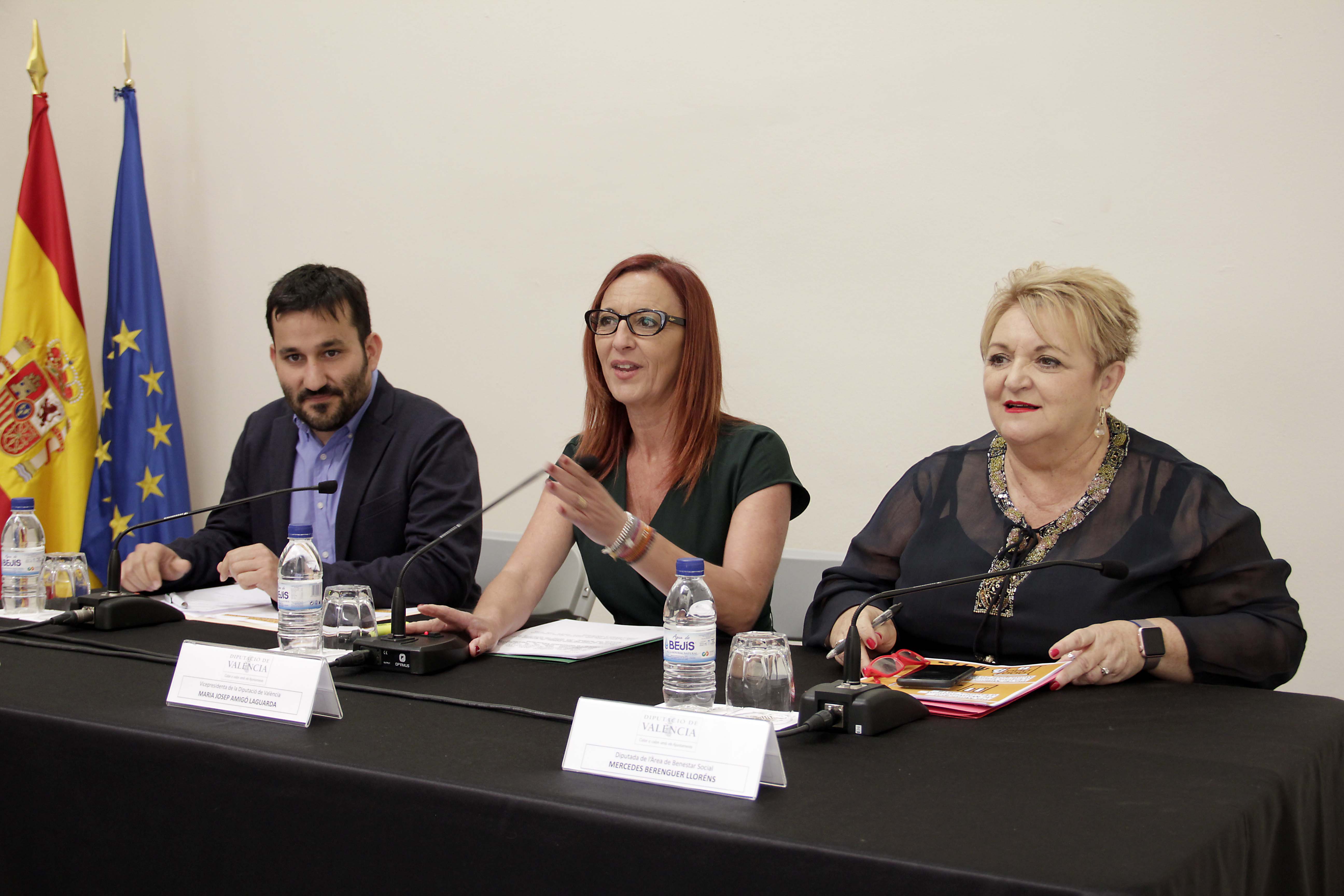 El Pla de Mejora de Espacios Educativos Municipales 2018-2019 invertirá 10,3 millones de euros para realizar 270 actuaciones en 160 municipios.