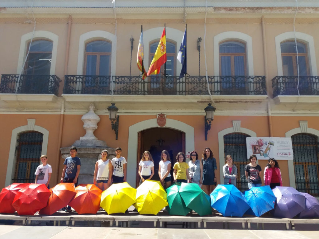 Acciones desarrolladas e Cheste por la normalización LGTBI.
