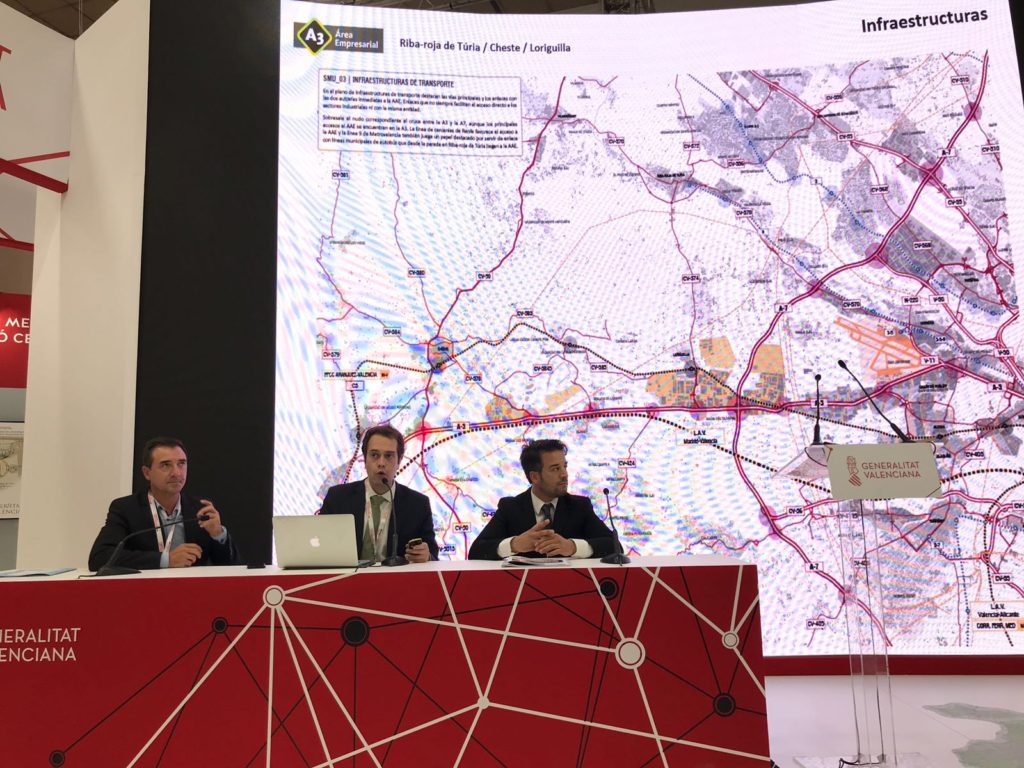 Un momento de la presentación de la oferta industrial en Barcelona.