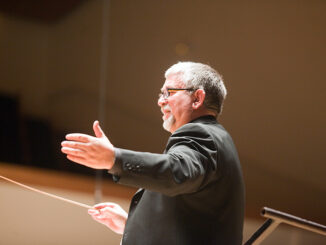 El ayuntamiento ha informado que para dirección artística de la Agrupación Musical que contará con la batuta Jesús Perelló.