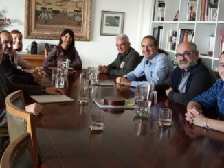 La diputada de Movilidad Sostenible, Dolors Gimeno, se reúne con la directora general de Innovación del Ministerio, Isabel Bombal, acompañada por los presidentes de las mancomunidades de La Ribera.