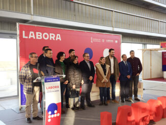 a Mancomunidad del Interior celebra su primer foro de empleo en la comarca con más de 700 asistentes y 11 empresas de la zona.